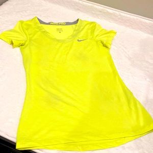 Nike pro neon yellow fitness tee, Sz S